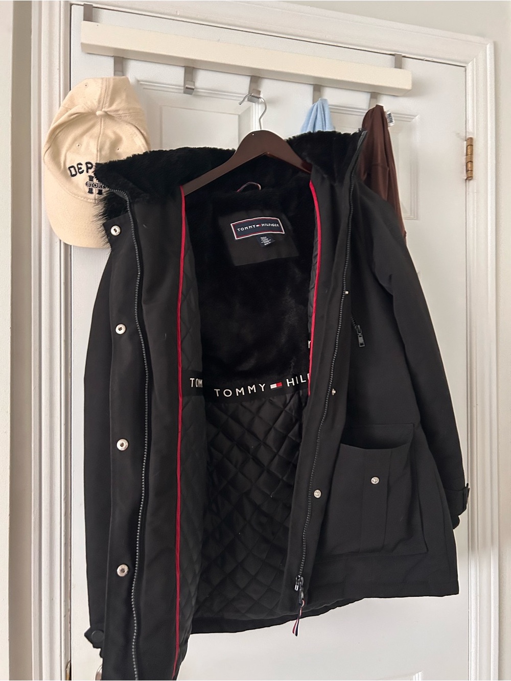 Tommy Hilfiger Black Quilted Faux-Fur Hooded Puffer Coat